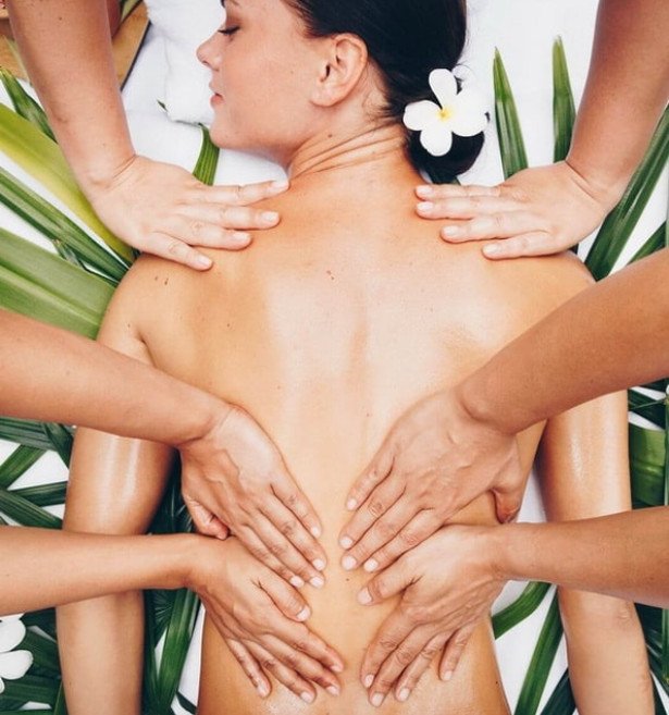 6 hands massage in Kyiv